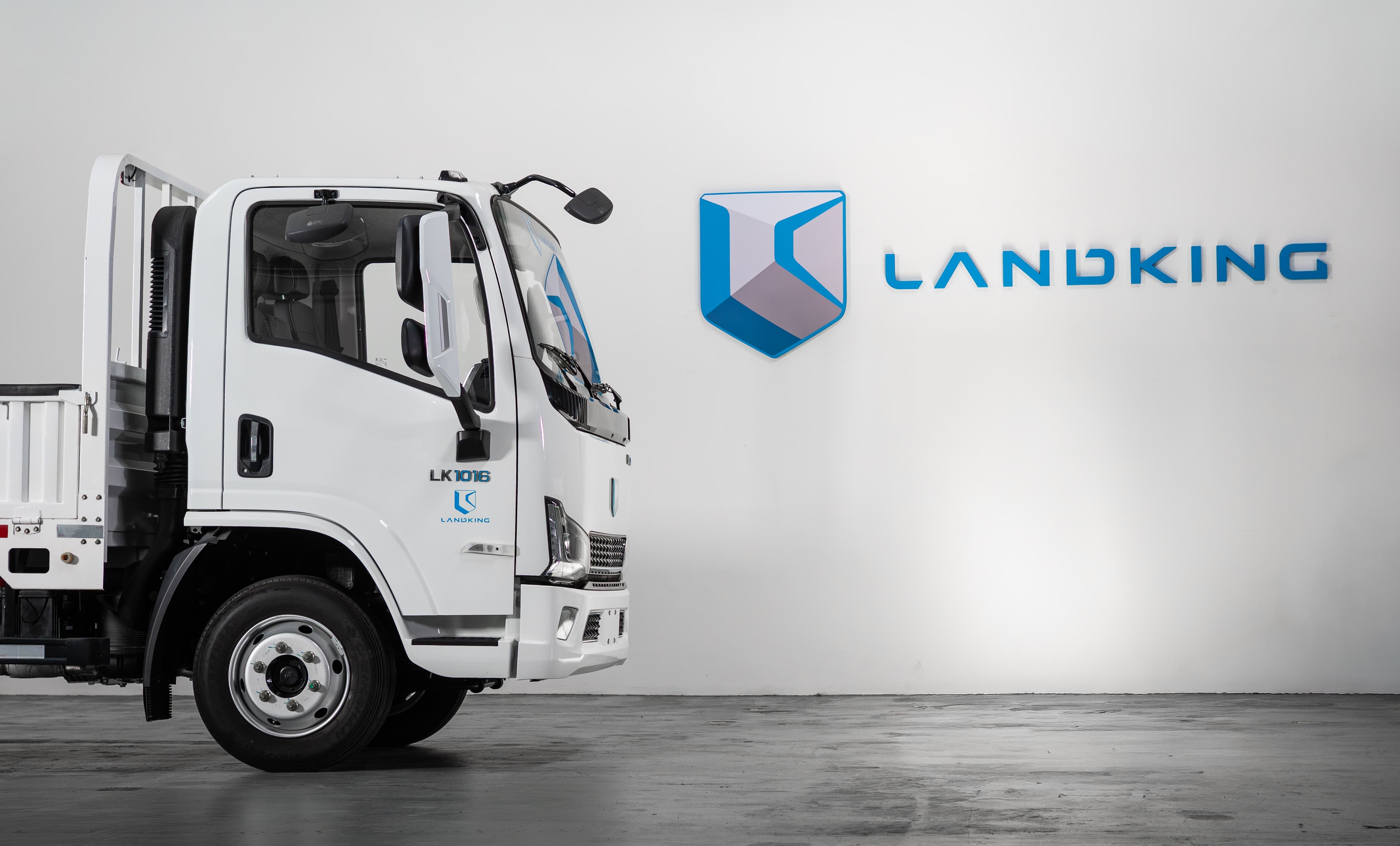 LANDKING LK1016 camión mediano