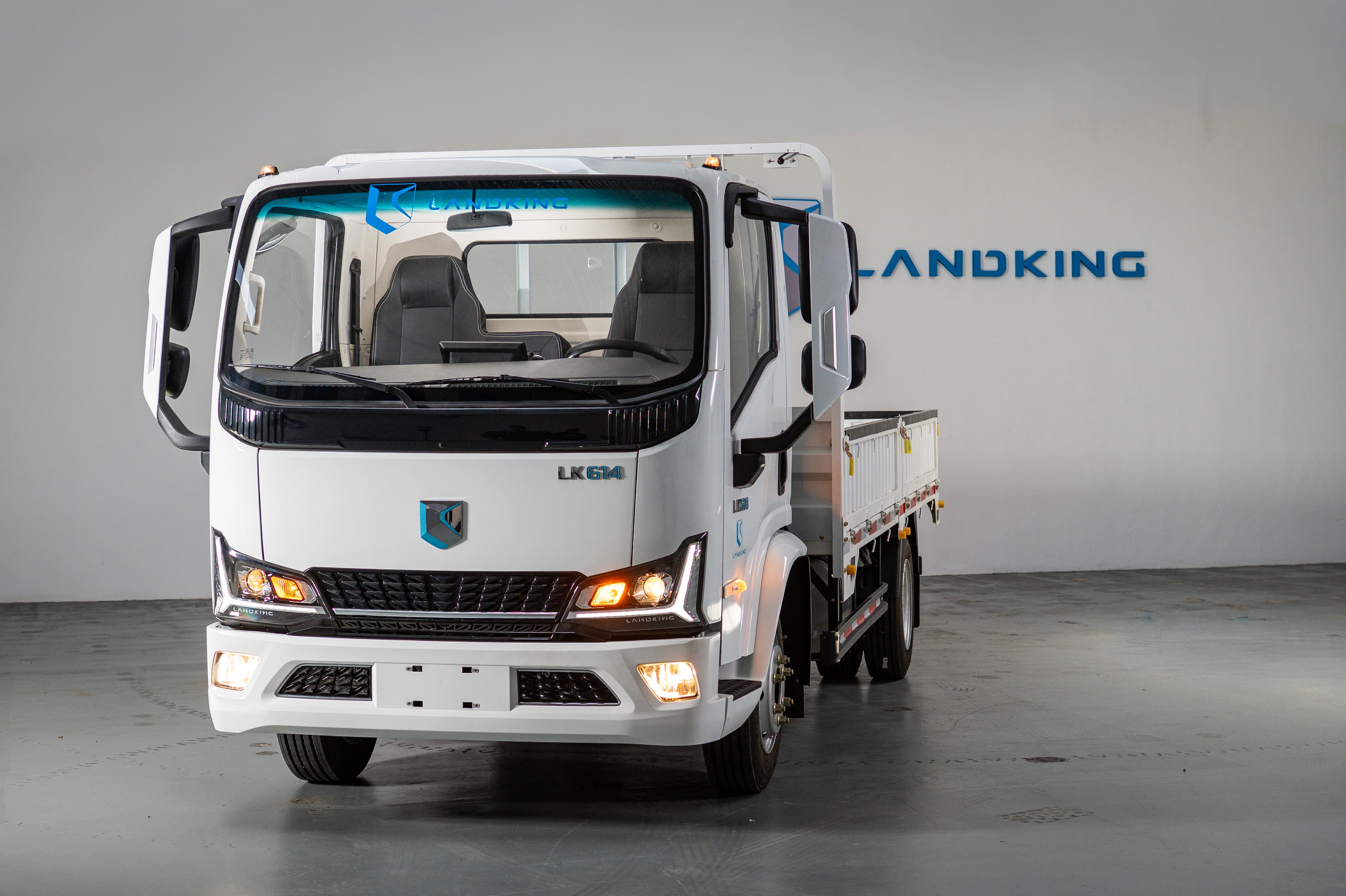 LANDKING LK614 camión en Summit Motors Córdoba