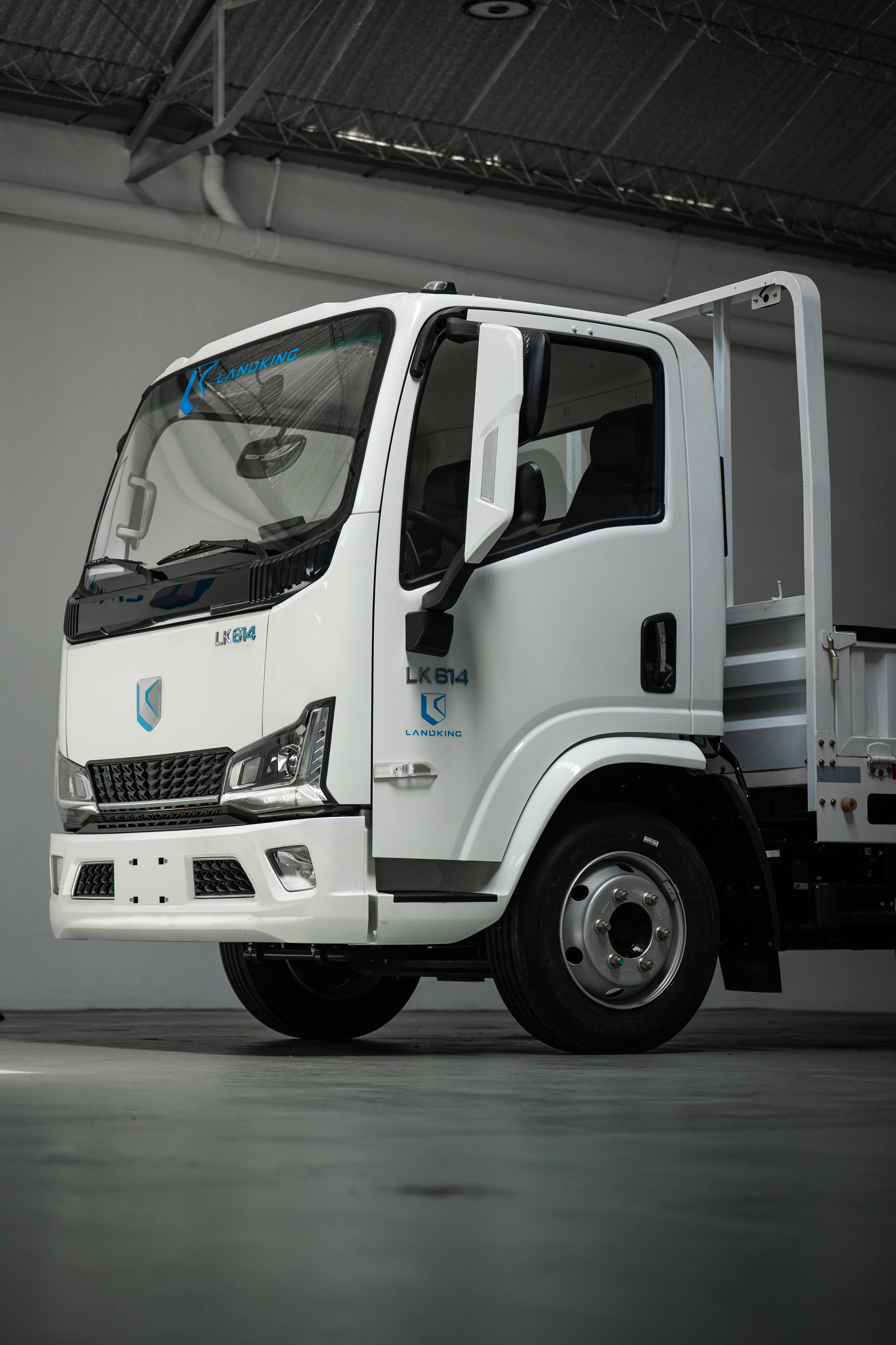 LANDKING LK614 equipado con motor WEICHAI